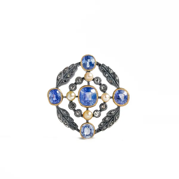 Sapphire and diamond brooch representing a jewelry highlight
